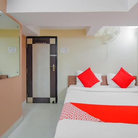 Hotel O Lindsay Inn Guest House Bara Bazar Exterior photo